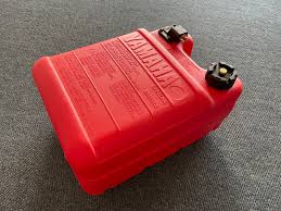 Genuine Yamaha - 6YJW2420J200  - Fuel Tank Assy